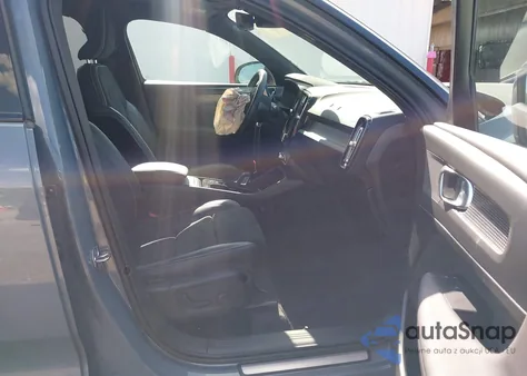 2021 Volvo Xc40 T5 R-Design from USA, damaged, VIN YV4162UM3M2600997